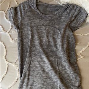 Lulu lemon short sleeve workout top